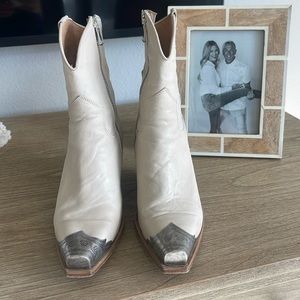 Free people Brayden western boot in Bone. Size 38